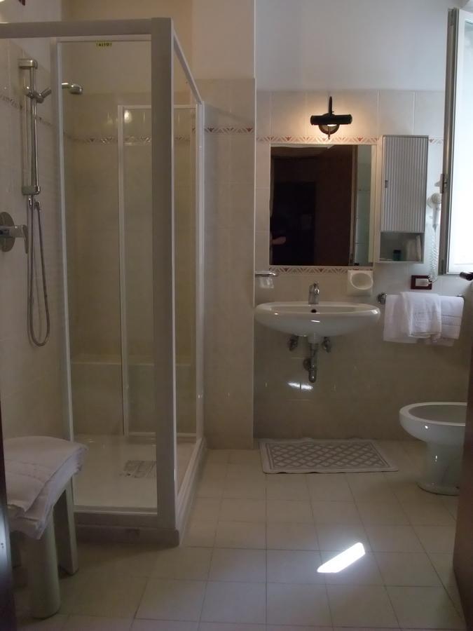 Hotel Miralago San Zeno di Montagna Eksteriør bilde