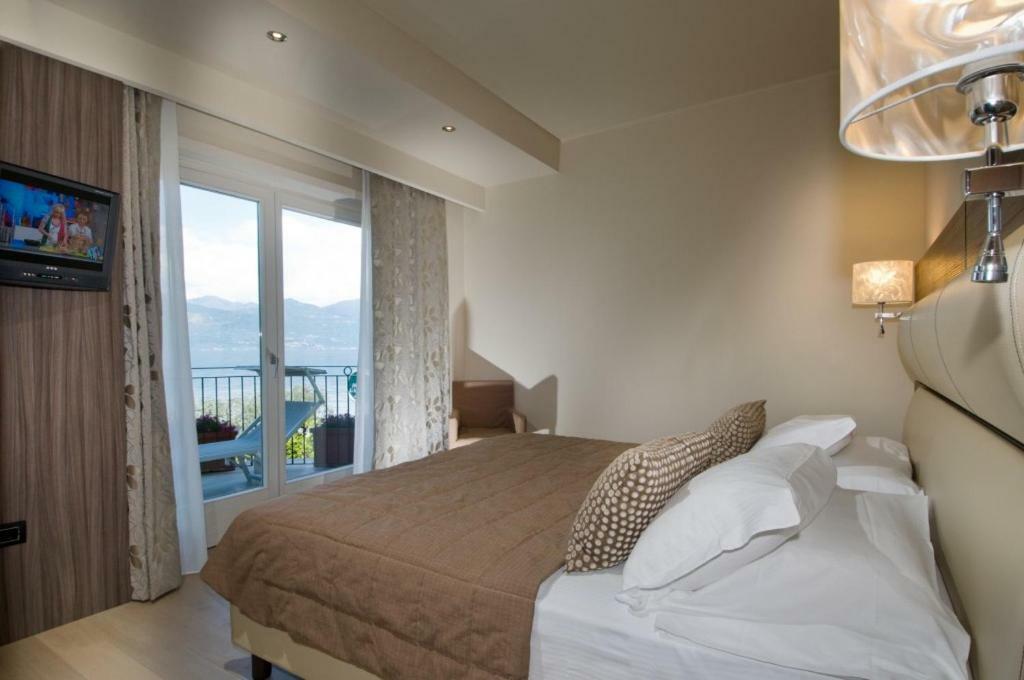 Hotel Miralago San Zeno di Montagna Eksteriør bilde